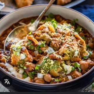 Samosa Aloo Tikka Chaat